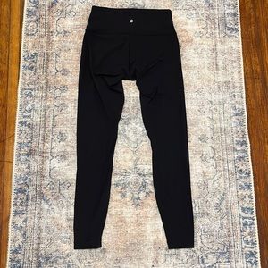 Women’s Black Lululemon Leggings- Wunder Train High Rise Tight 25”